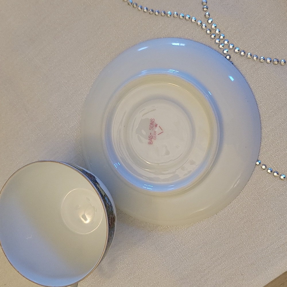 Cup - Picture 3 of 3